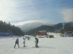 -亚布力新体委滑雪场