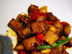 菌酱螺旋粉炒牛肉粒-有璟阁港式餐厅(国贸商城店)