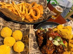 -BHC炸鸡(明洞总店)