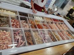 自助取餐区-拿渡·水煮鱼麻辣香锅(王府井奥莱·香江小镇店)