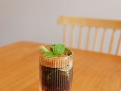 香茅柠檬汤力美式-echoes coffee回响咖啡(红山店)