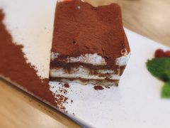 -必胜客(新中纬店)