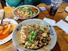 -丁丁猫重庆小面(徐州路店)