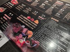 -铭牛烧肉·和牛海鲜自助(高新月牙湖店)