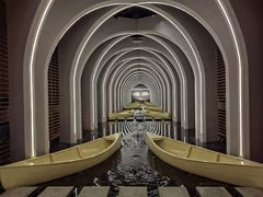 -涨巢·潮玩水疗局