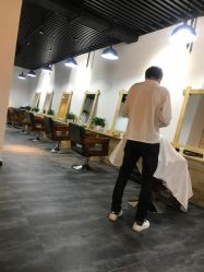 -明洞造型精品烫染