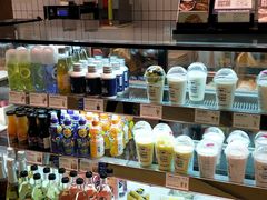 面包甜点陈列柜-巴黎贝甜(华堂新辰汇店)