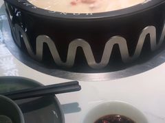 -洪氏嗨捞·广东猪肚鸡·椰子鸡火锅(西咸万象城店)