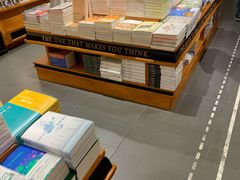 -西西弗书店&矢量咖啡(凯德晶萃广场店)