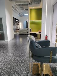 -尚羽华东接发美发店