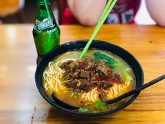 -志权牛肉面(灵山路店)