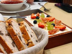 鲜果奶酪盘-秋林西餐厅