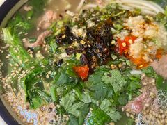 -云阿蛮云南生烫牛肉米线(奉贤路店)