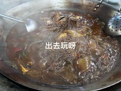 柴锅炖水库鱼-姥家大锅台水库渔家