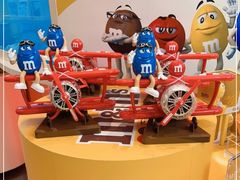 -m豆巧克力世界(上海世茂广场店)