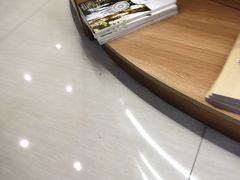 -新华书店(沙坪坝书城店)