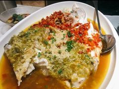 经典双椒鱼头-望湘园·湖南菜(宏伊店)