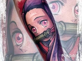 灶门祢豆子-灶门炭治郎的妹妹，因鬼舞辻无惨的血液变成