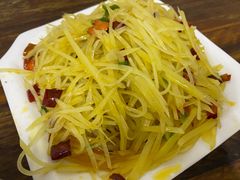 酸辣土豆丝-黑皮酸菜鱼(绣花巷店)