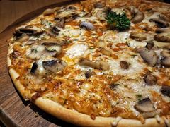 -Lia Cafe Bar Restaurant松山咖啡屋