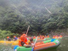 -安吉龙王山峡谷漂流