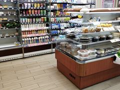 -全家便利店(桂平路店)