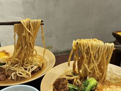 -方铲铲·成都板凳面(滨江银泰店)