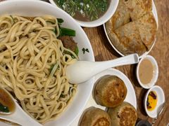 -清真吴记门钉肉饼·喜多利