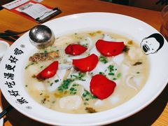 -江渔儿酸菜鱼(映月湖环宇城店)