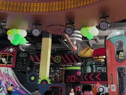 -欧酷世界动力星球(王府井奥莱UP TOWN店)