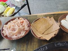 -黄潇洒老火锅(九眼桥宏济巷店)