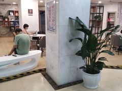 -上海市静安区图书馆(新闸路馆)