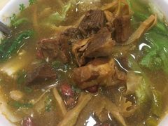 酸辣牛腩米粉-塞上张记桂林米粉(金凤万达店)