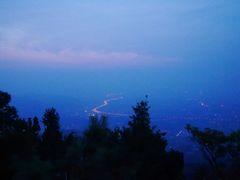 -鬼笑石后山停车场