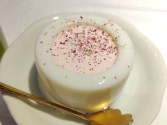 爆浆草莓奶冻-半勺·新徽菜(银泰城店)