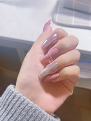 -UGIRL有个美甲