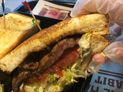 -The Habit Burger Grill 哈比特汉堡(复兴soho店)