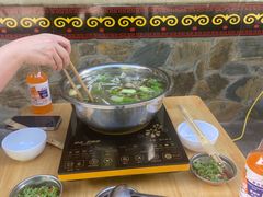 -黑竹沟新场牛肉火锅