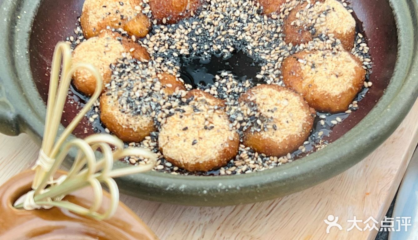 武汉太超前了 服务生颜值都这么高了吗⁉️