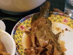 大嘎鱼-荣德灶台鱼(圣泉寺店)