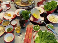 -毛辣果·贵州红酸汤牛肉火锅(西单店)