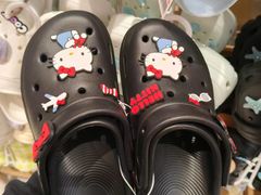 -名创优品(山东青岛华润万象城店)