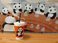 -熊猫一间店欧式奶茶铺