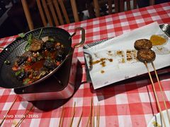 -罗霸蛮老岳阳大排档·鲜货烧烤·土吊子煨砂锅烧菜