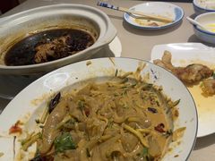 -老码头黑皮肘子锅包肉(赣水路店)