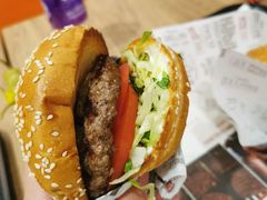 -The Habit Burger Grill 哈比特汉堡(世博店)