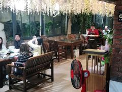 露天位-阿鹏故事云南野生菌火锅(人民路店)