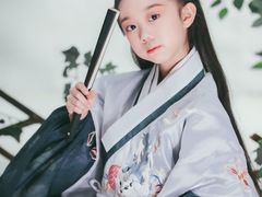 -九月鹰飞汉服摄影工作室