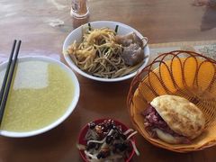 -牛老五羊杂汤(广阳区总店)