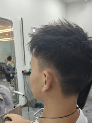 -藤野造型烫染·漂发